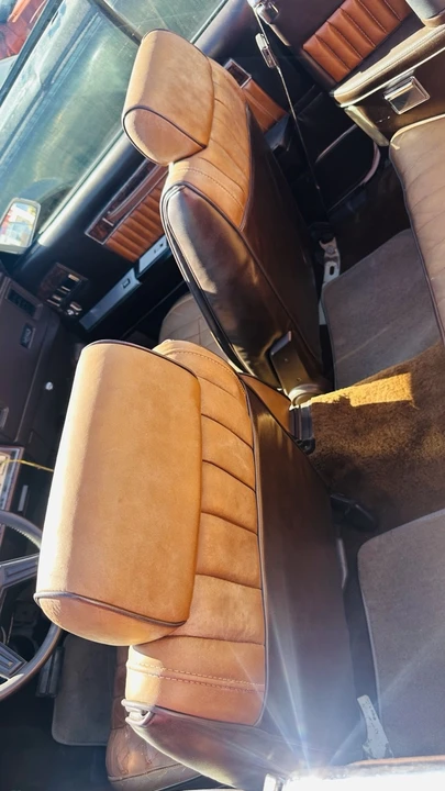1984 Chrysler LeBaron - Image 19 of 20