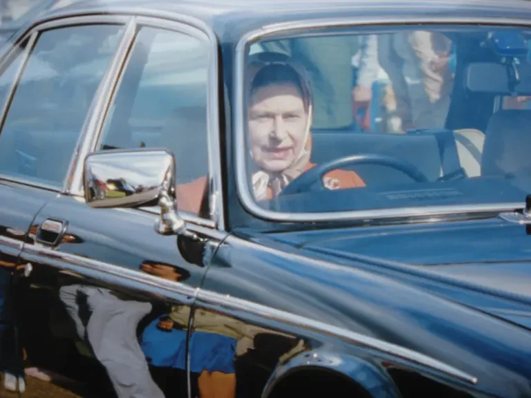 1984 Daimler - Image 8 of 12