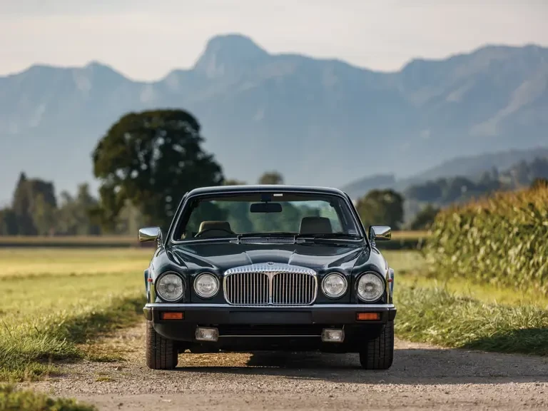 1984 Daimler - Image 9 of 30
