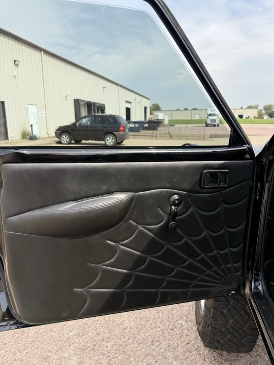 1984 Nissan - Image 10 of 21