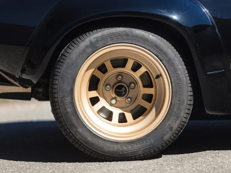 1984 DeTomaso Pantera - Image 10 of 31