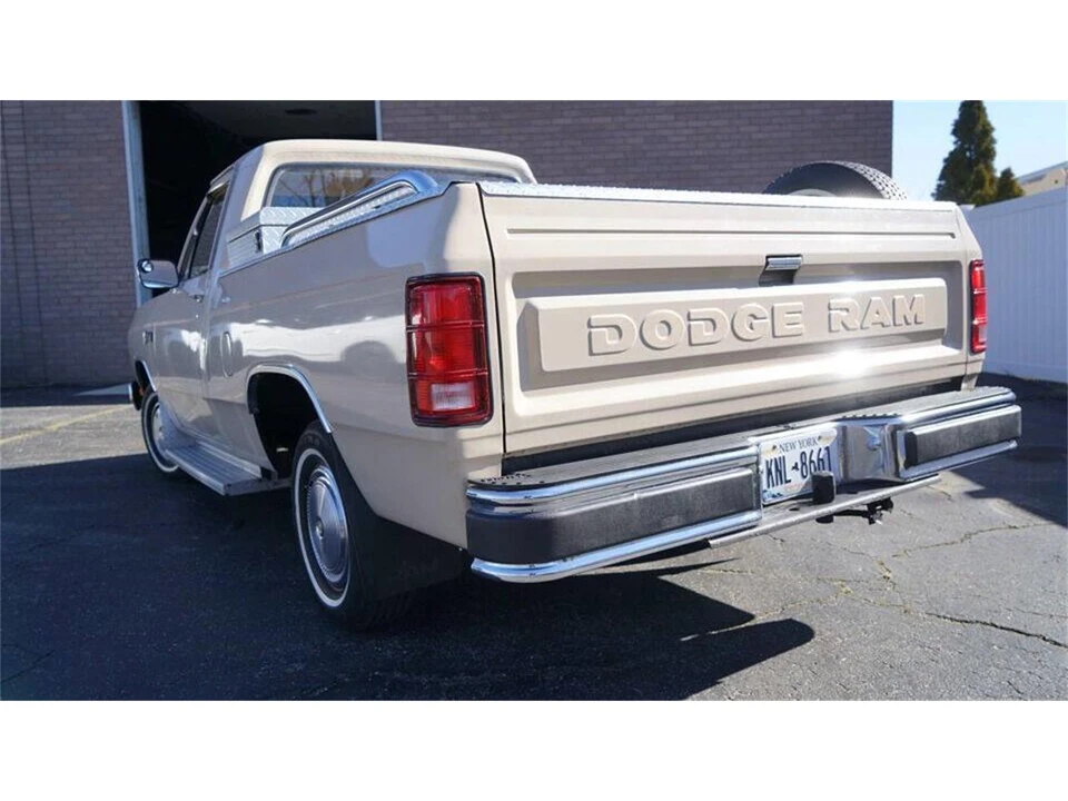 1984 Dodge D Series - Image 13 of 31