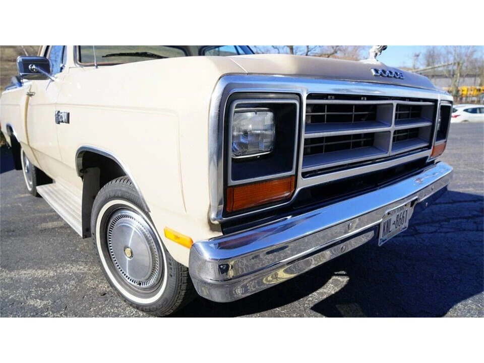 1984 Dodge D Series - Image 17 of 31