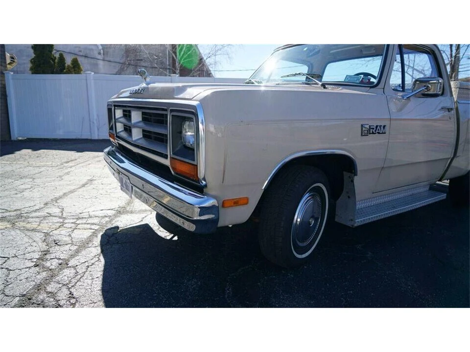 1984 Dodge D Series - Image 5 of 31