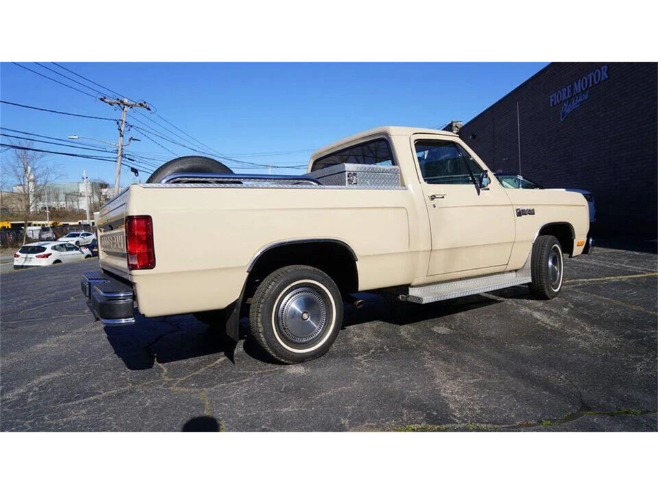 1984 Dodge D Series - Image 10 of 31