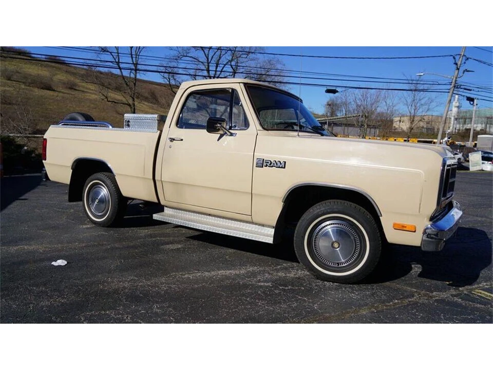 1984 Dodge D Series - Image 8 of 31
