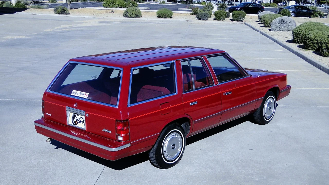 1984 Chrysler K-Car - Image 13 of 31