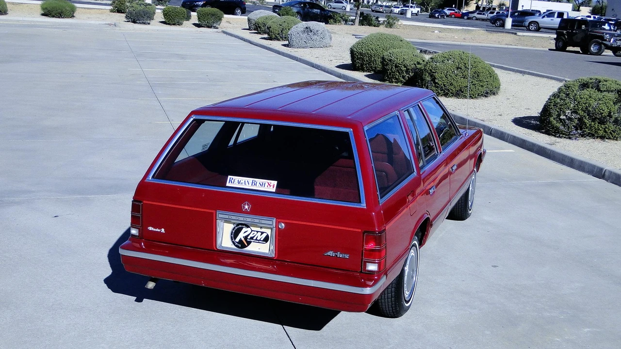 1984 Chrysler K-Car - Image 10 of 31