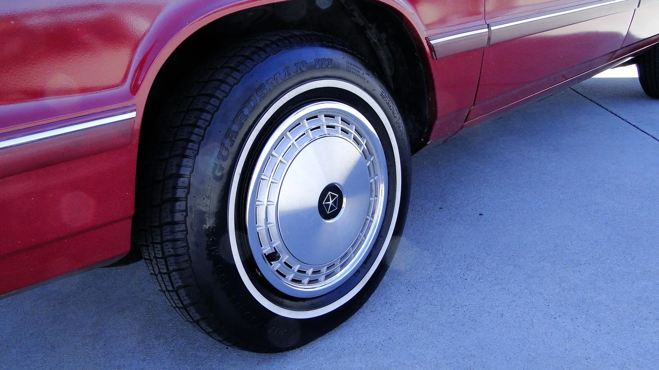 1984 Chrysler K-Car - Image 29 of 31