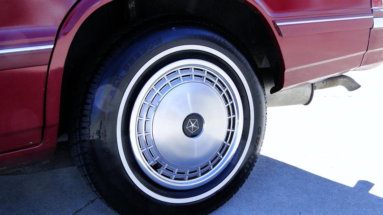 1984 Chrysler K-Car - Image 30 of 31