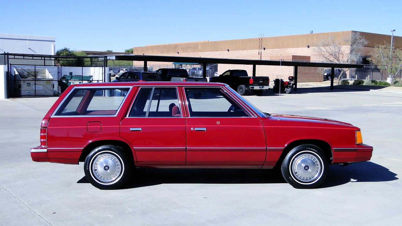1984 Chrysler K-Car - Image 16 of 31