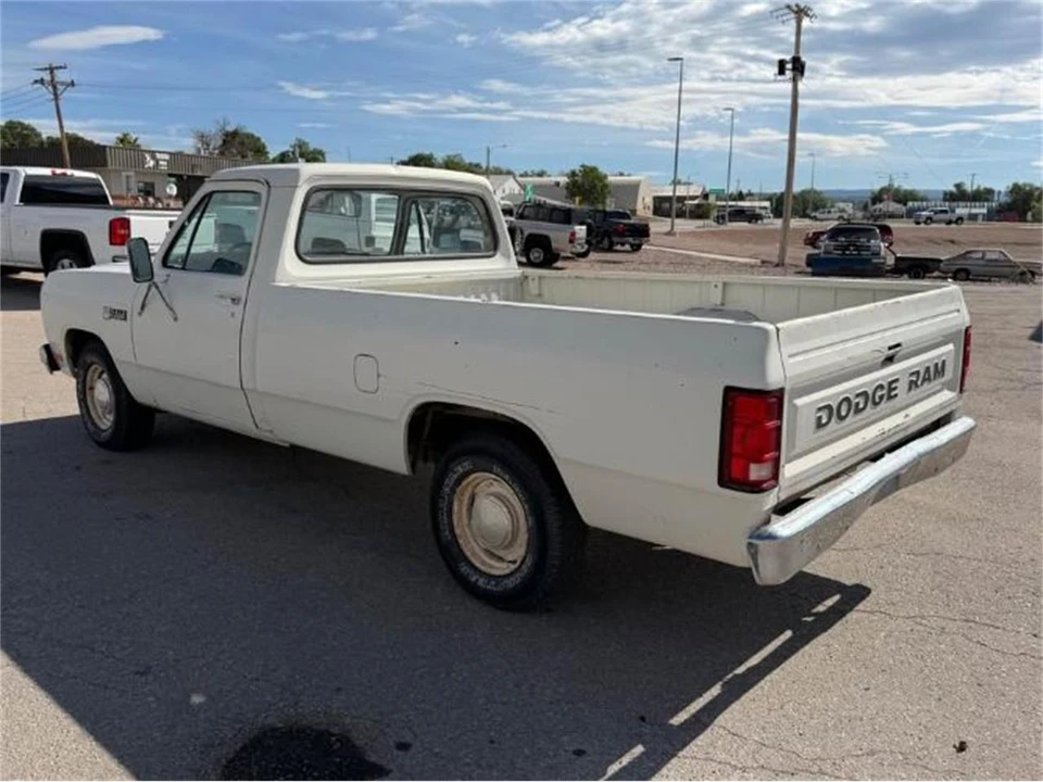 1984 Dodge D Series - Image 11 of 12