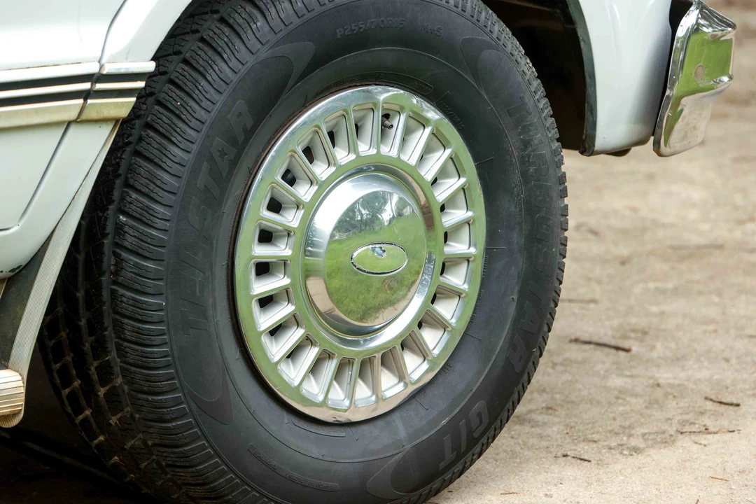 1984 Dodge Ram Van - Image 18 of 31