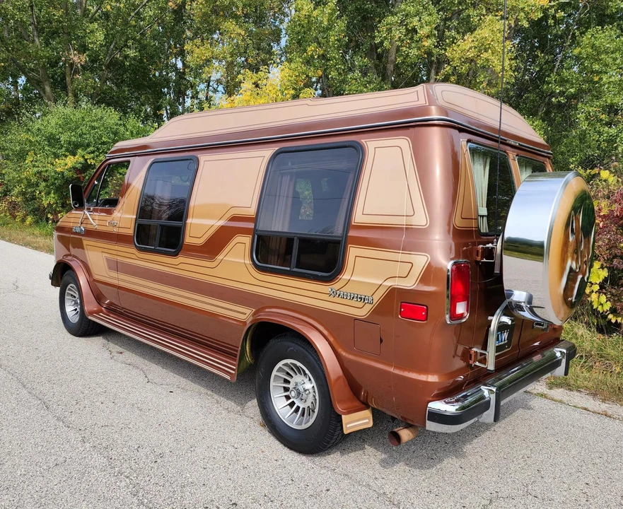 1984 Dodge Ram Van - Image 19 of 31