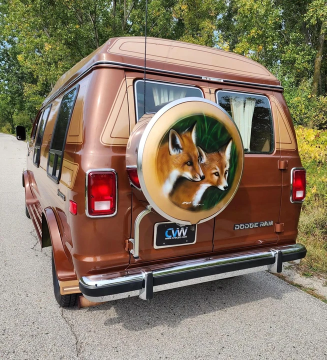 1984 Dodge Ram Van - Image 21 of 31