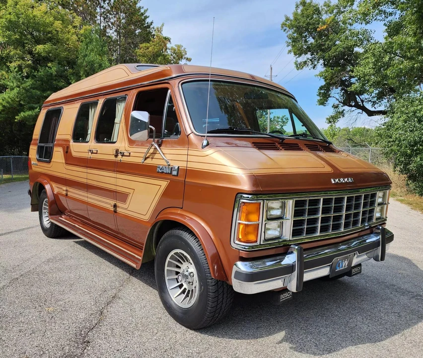 1984 Dodge Ram Van - Image 3 of 31