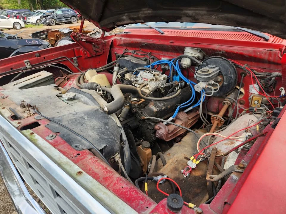 1984 Dodge Ramcharger - Image 10 of 11