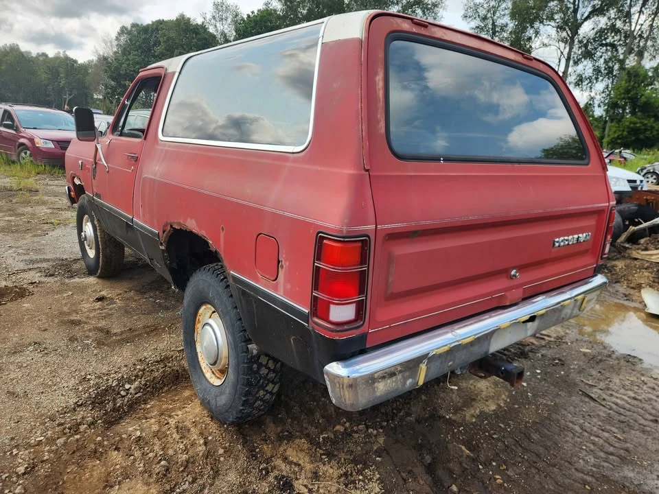 1984 Dodge Ramcharger - Image 8 of 11