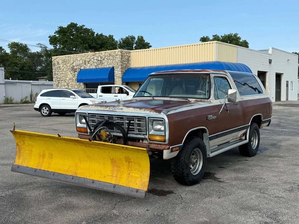 1984 Dodge Ramcharger - Image 2 of 6