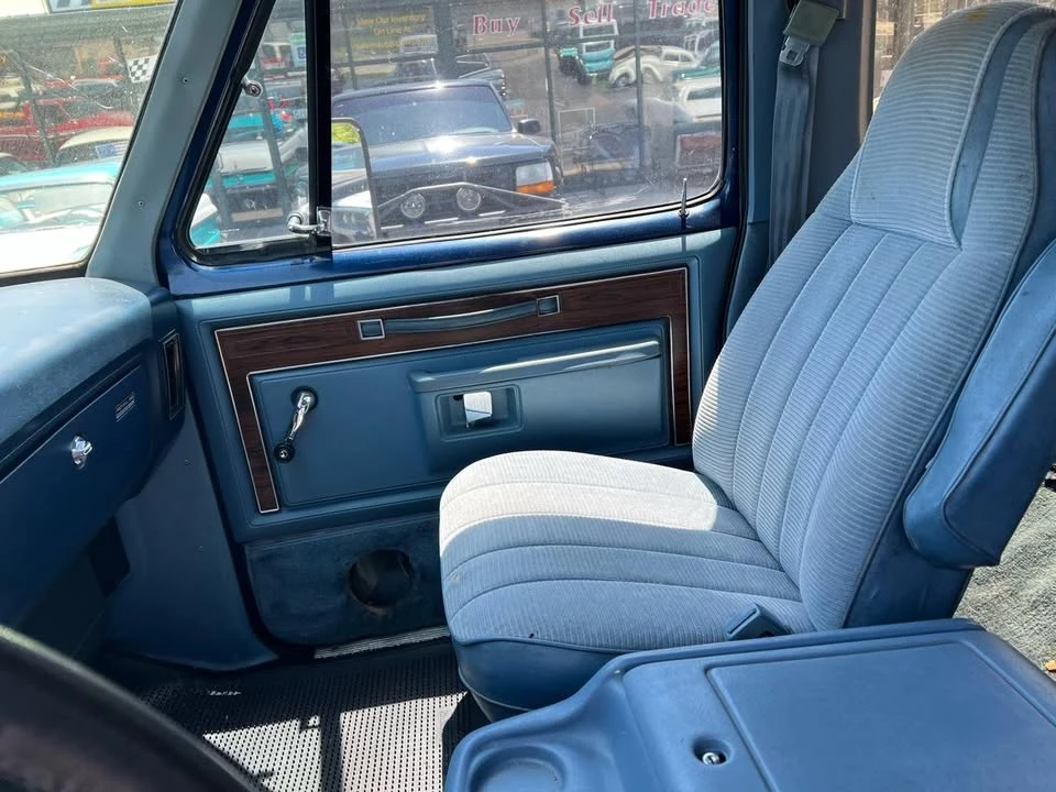 1984 Dodge Ramcharger - Image 11 of 20