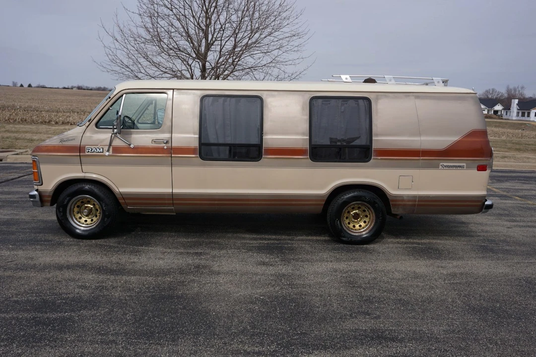 1984 Dodge Ram Van - Image 4 of 21