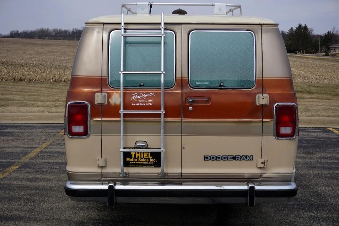 1984 Dodge Ram Van - Image 7 of 21