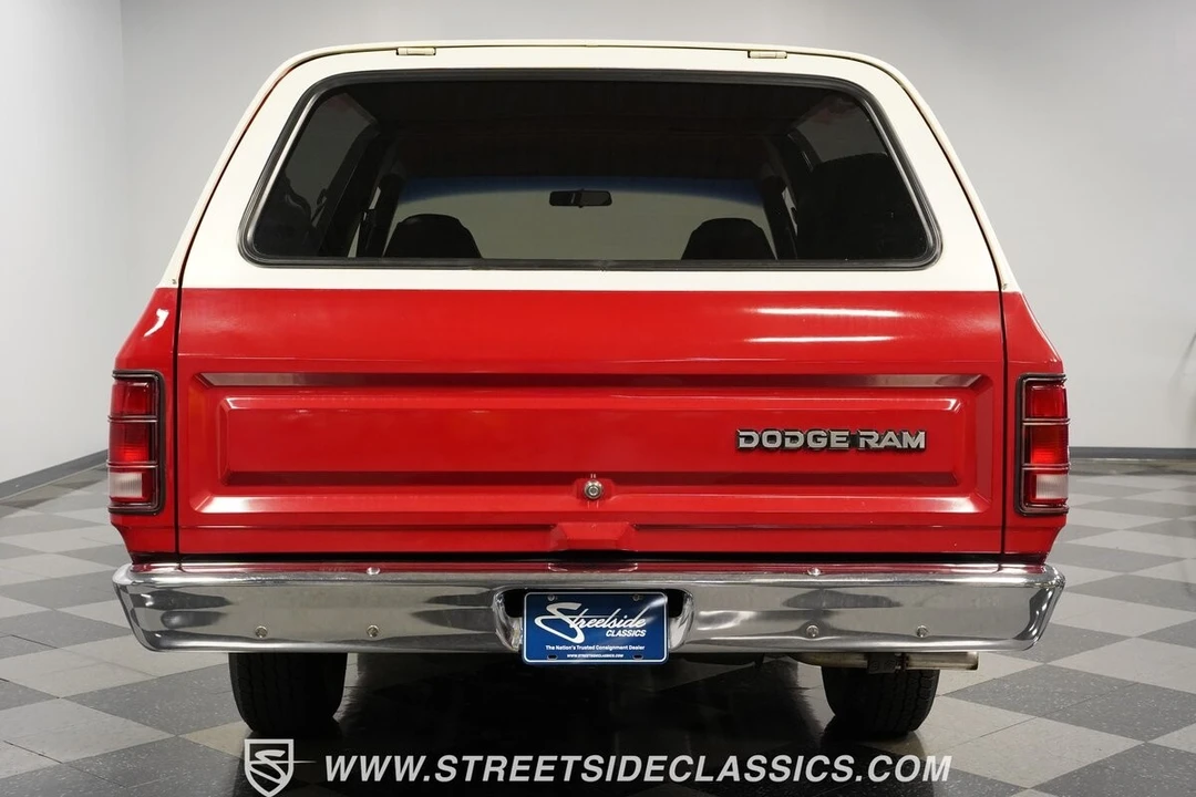 1984 Dodge Ramcharger - Image 11 of 12