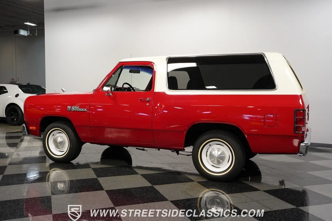 1984 Dodge Ramcharger - Image 9 of 12