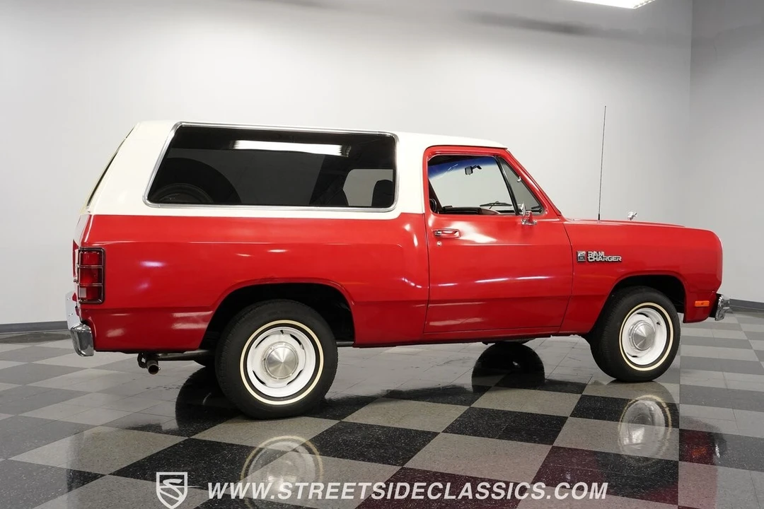 1984 Dodge Ramcharger - Image 14 of 21