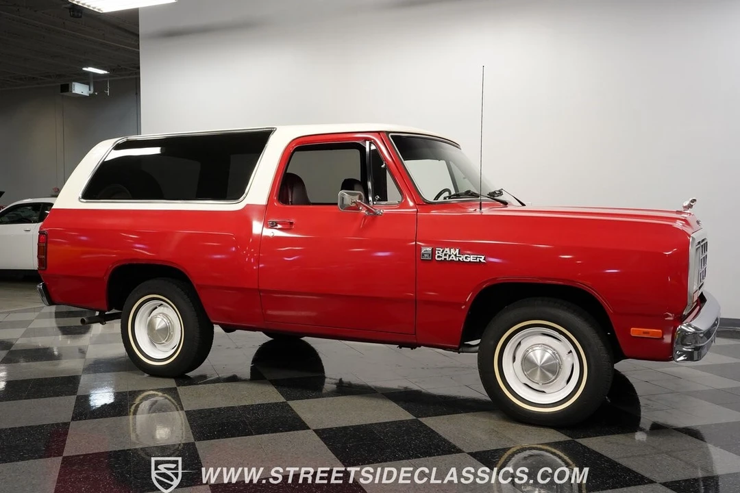 1984 Dodge Ramcharger - Image 16 of 21