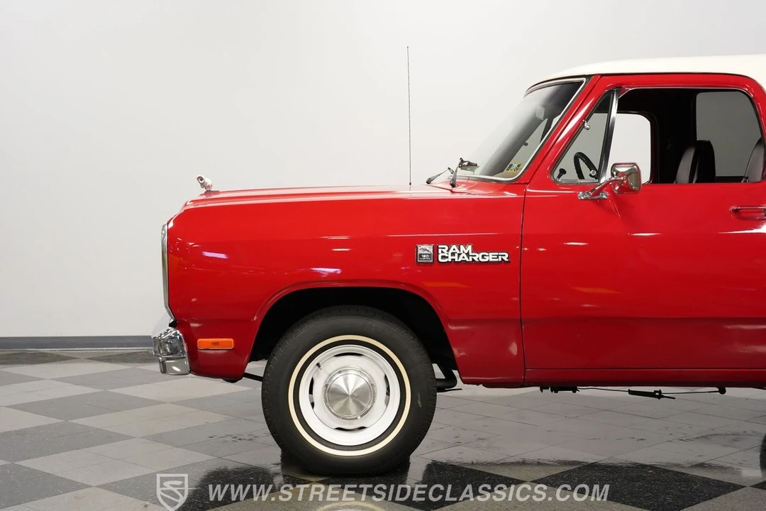 1984 Dodge Ramcharger - Image 24 of 31