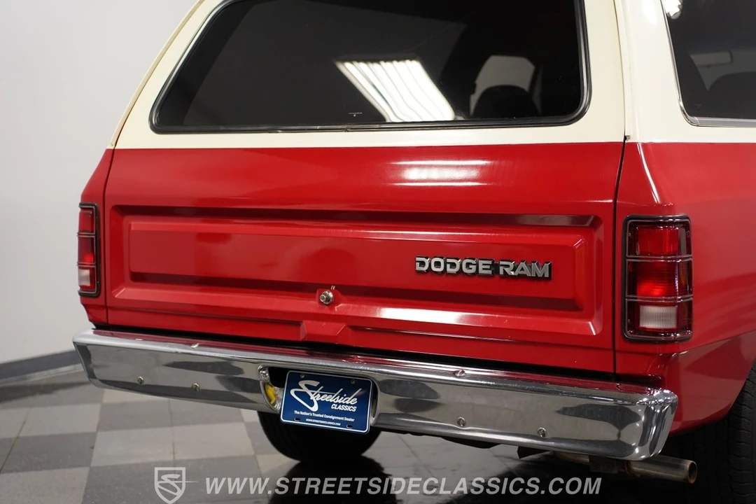 1984 Dodge Ramcharger - Image 27 of 31
