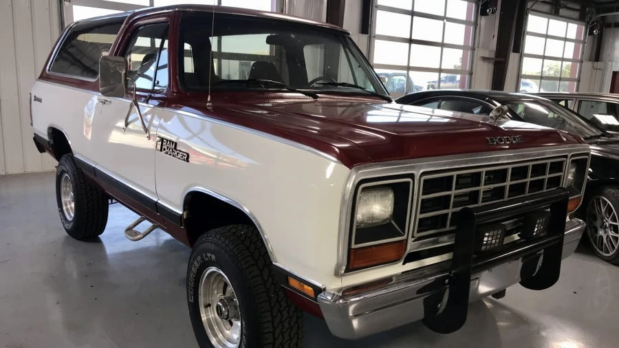 1984 Dodge Ramcharger - Image 11 of 11