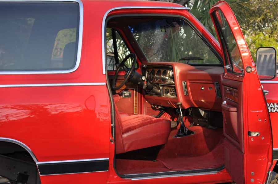 1984 Dodge Ramcharger - Image 4 of 9