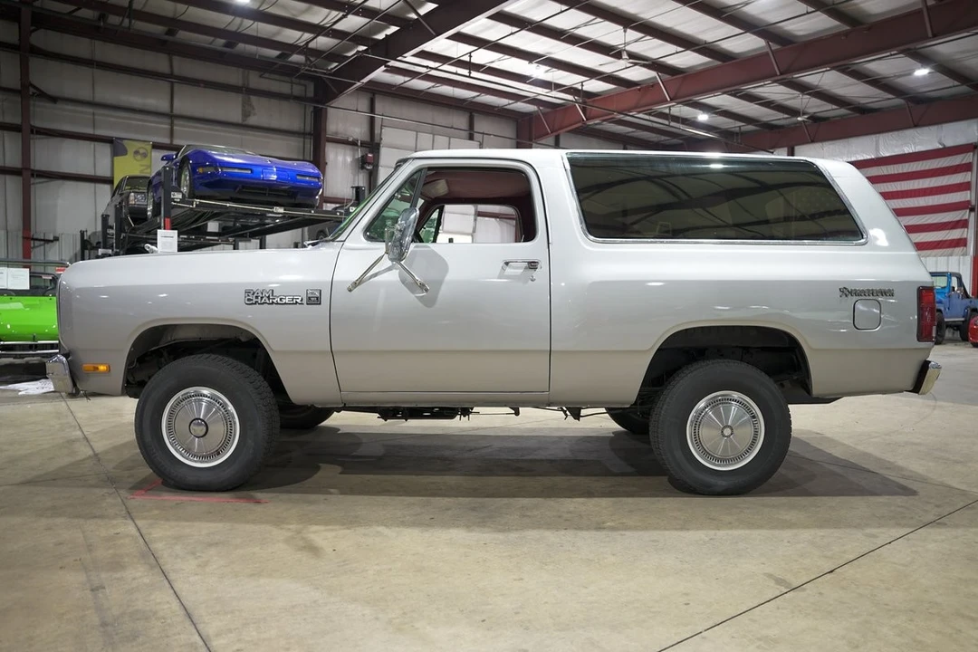 1984 Dodge Ramcharger - Image 4 of 12
