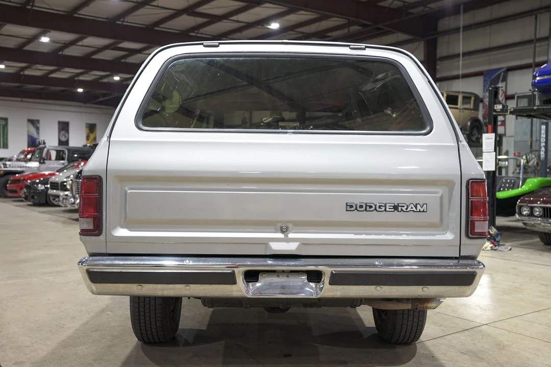 1984 Dodge Ramcharger - Image 7 of 12