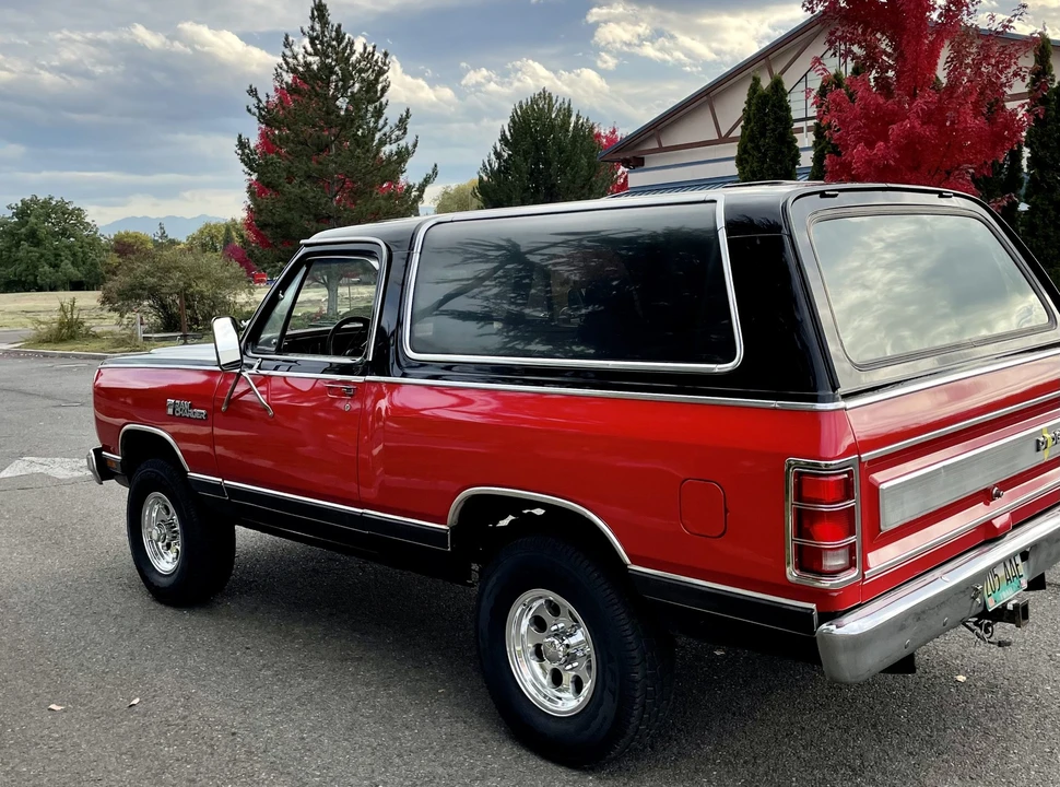 1984 Dodge Ramcharger - Image 6 of 31