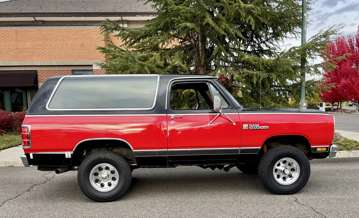 1984 Dodge Ramcharger - Image 12 of 31