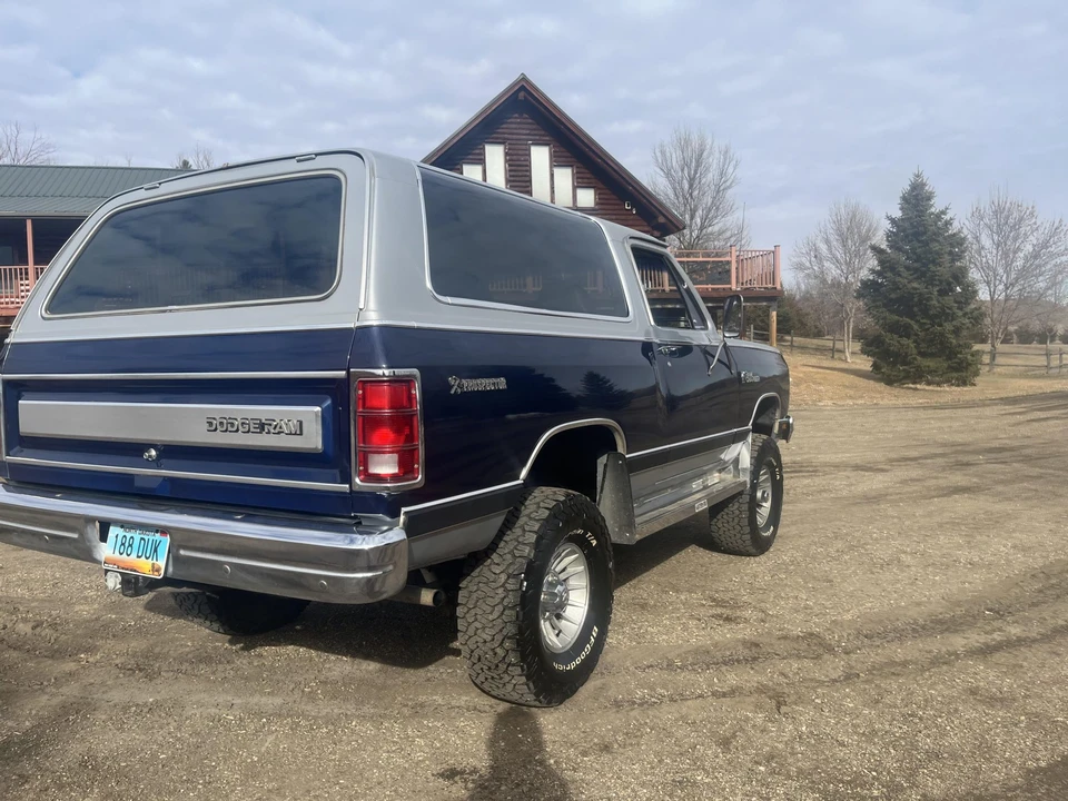 1984 Dodge Ramcharger - Image 9 of 31