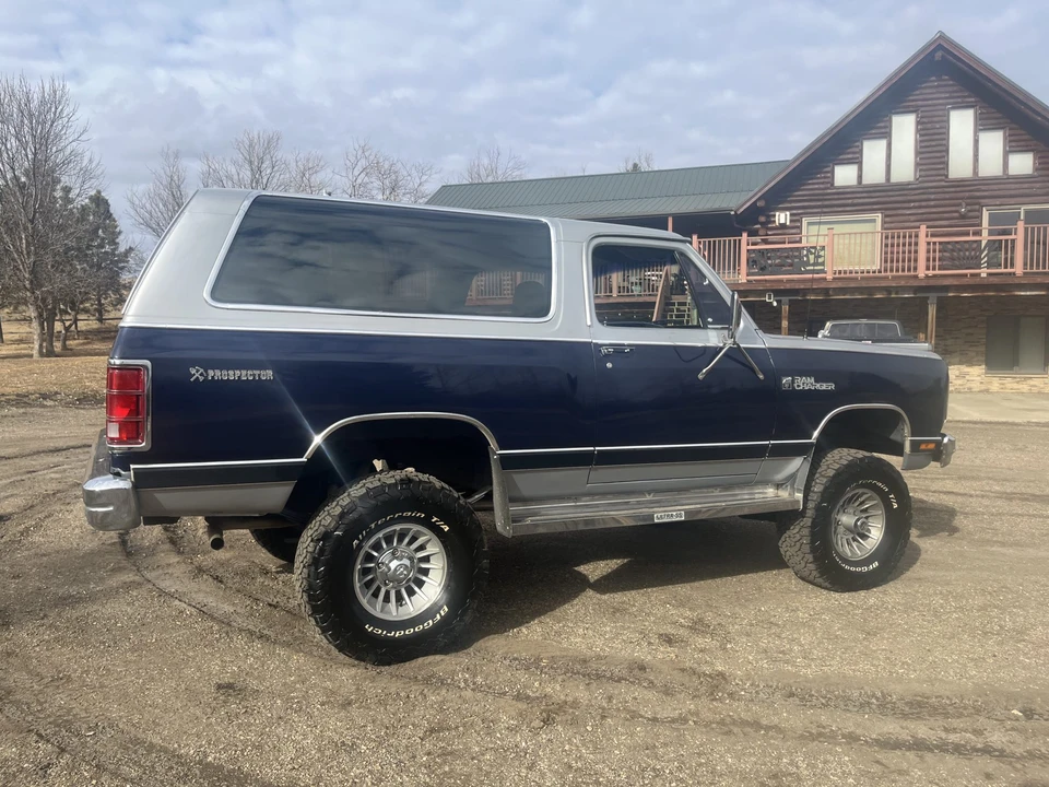 1984 Dodge Ramcharger - Image 11 of 31