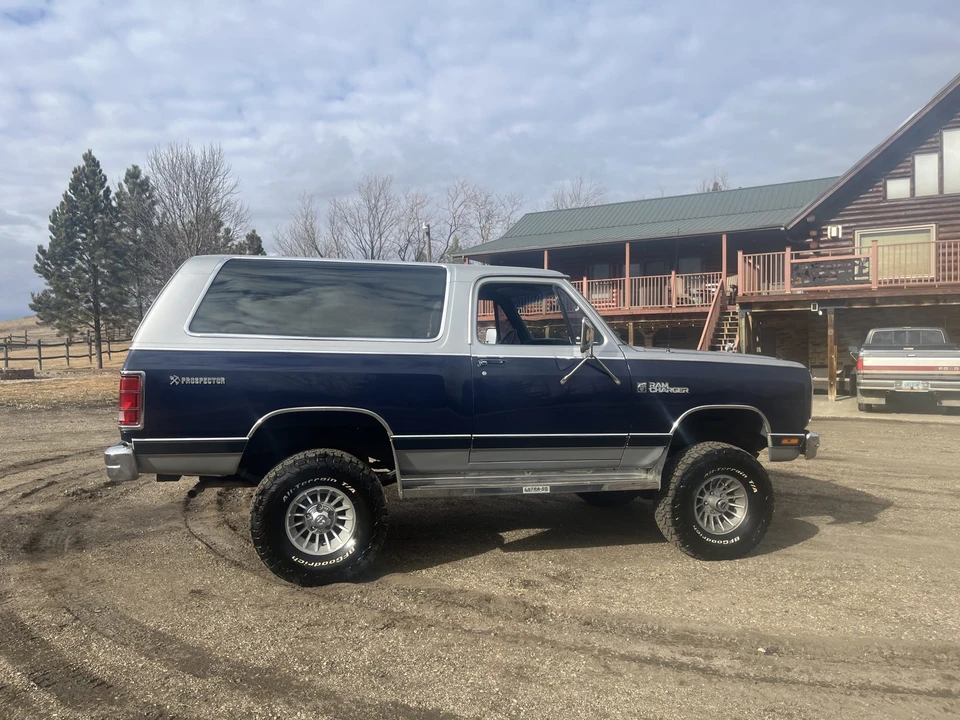 1984 Dodge Ramcharger - Image 12 of 31