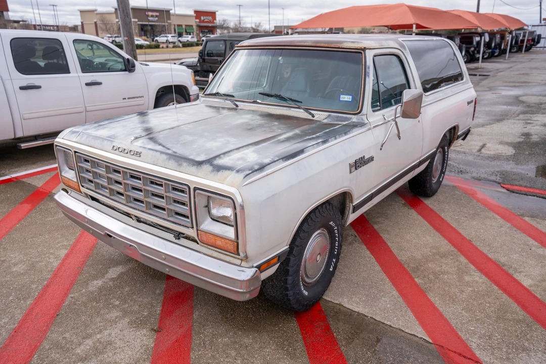 1984 Dodge Ramcharger - Image 4 of 31