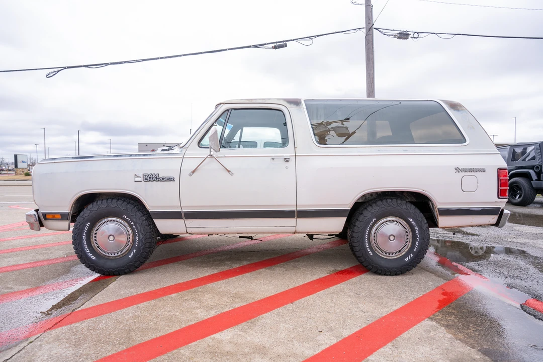 1984 Dodge Ramcharger - Image 6 of 31