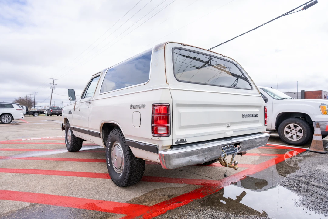 1984 Dodge Ramcharger - Image 9 of 31