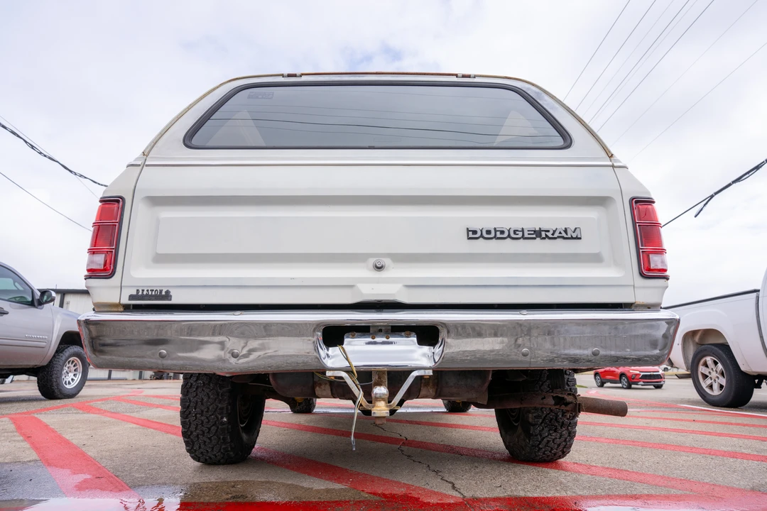1984 Dodge Ramcharger - Image 11 of 31