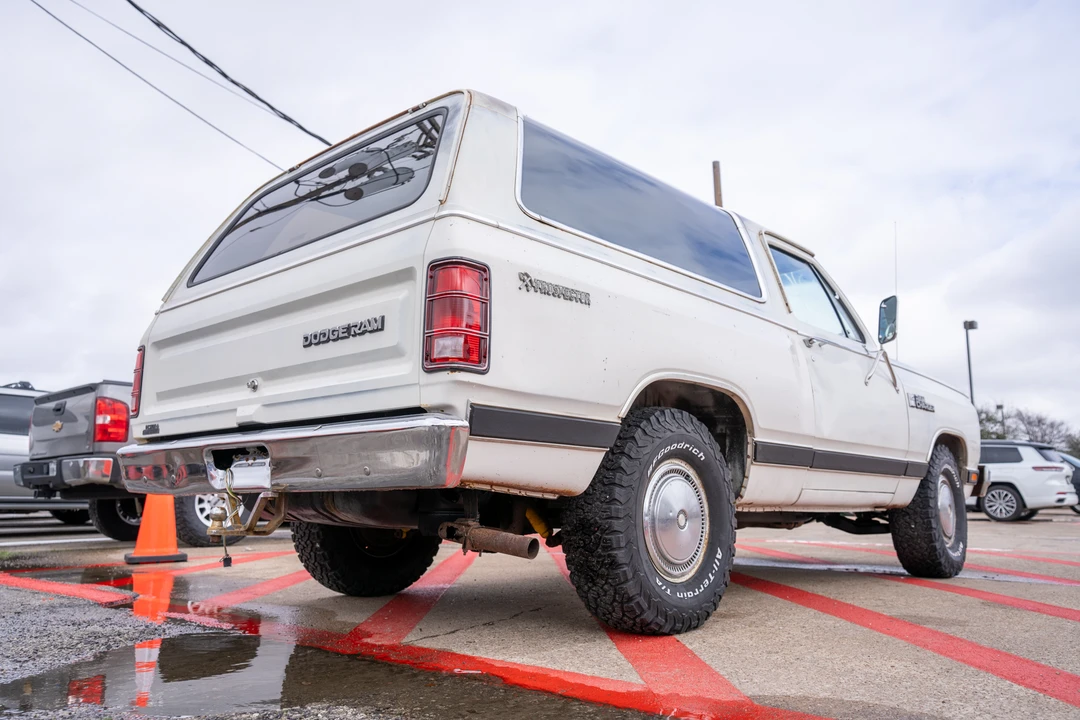 1984 Dodge Ramcharger - Image 14 of 31