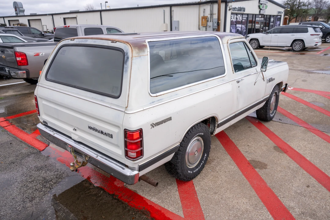 1984 Dodge Ramcharger - Image 16 of 31