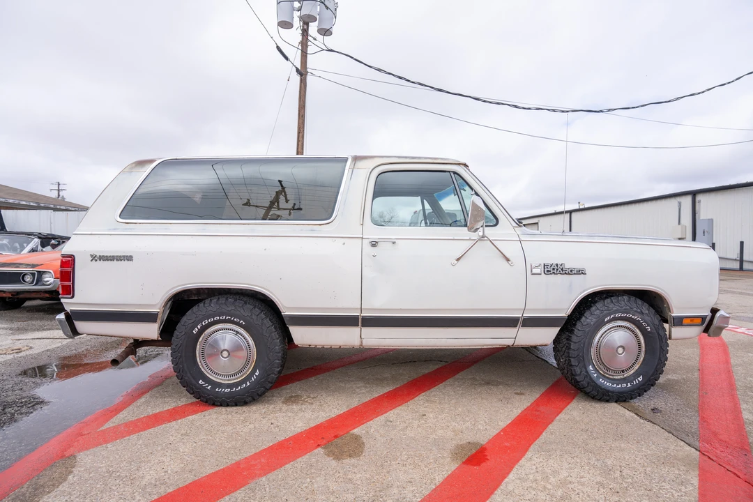 1984 Dodge Ramcharger - Image 18 of 31