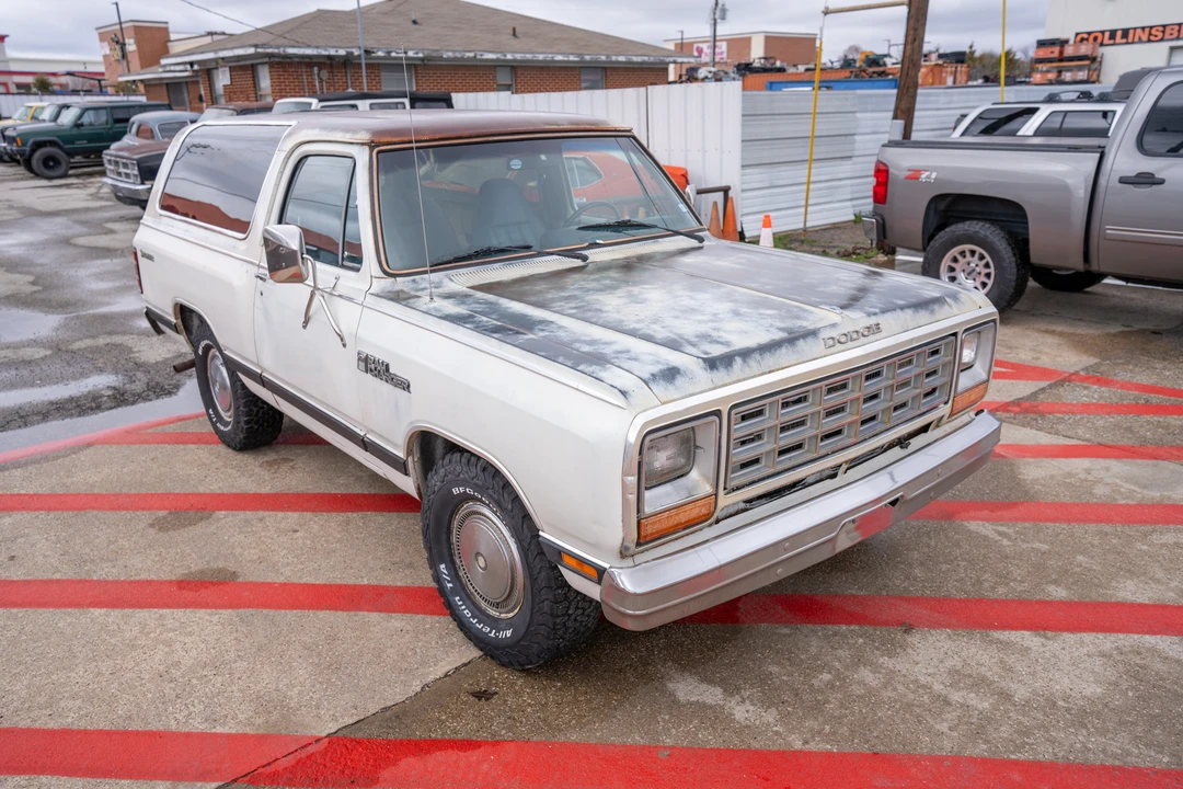 1984 Dodge Ramcharger - Image 22 of 31