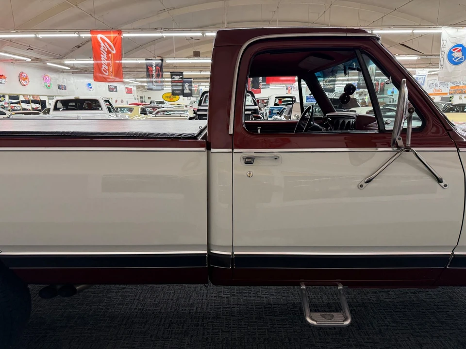 1984 Dodge Ram - Image 27 of 31